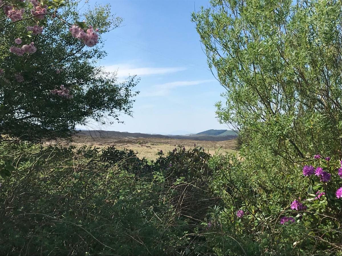 Blossom Cottage Lonmore Bagian luar foto